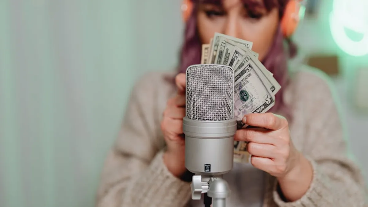Pet Influencer Olarak Para Kazanma: 12 Adım Rehberi